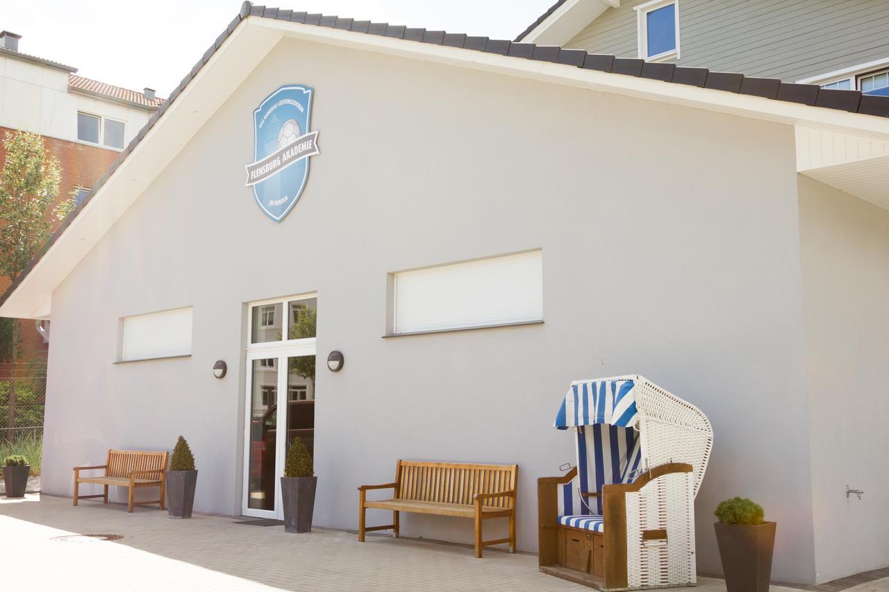 Hotel Flensburg Akademie ภายนอก รูปภาพ